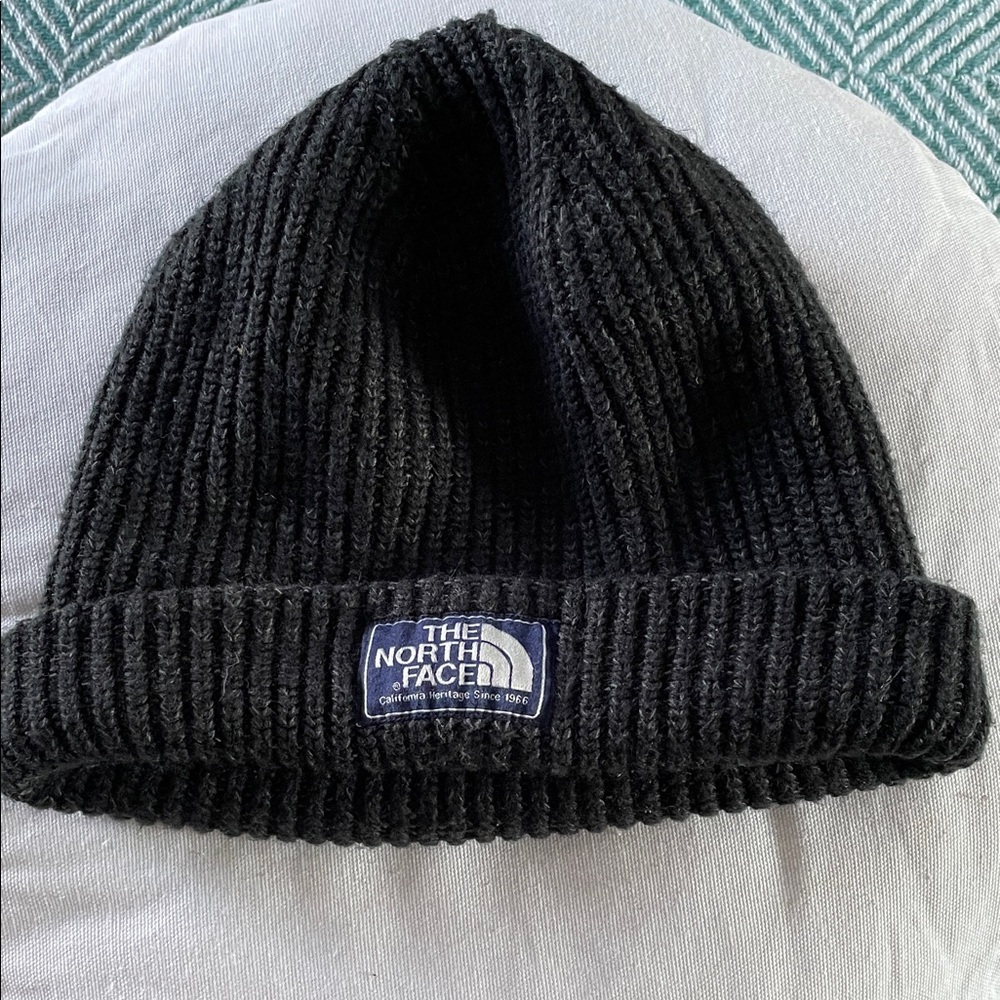 The North Face Black Ribbed Unisex Beanie